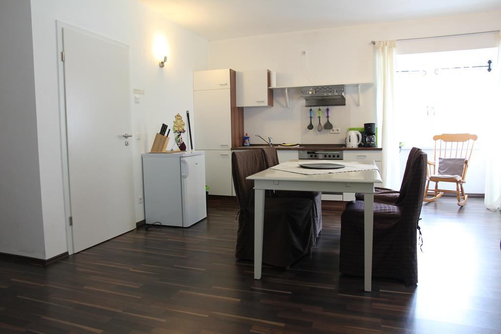 Appartamento Cafe Klering Briedern Esterno foto
