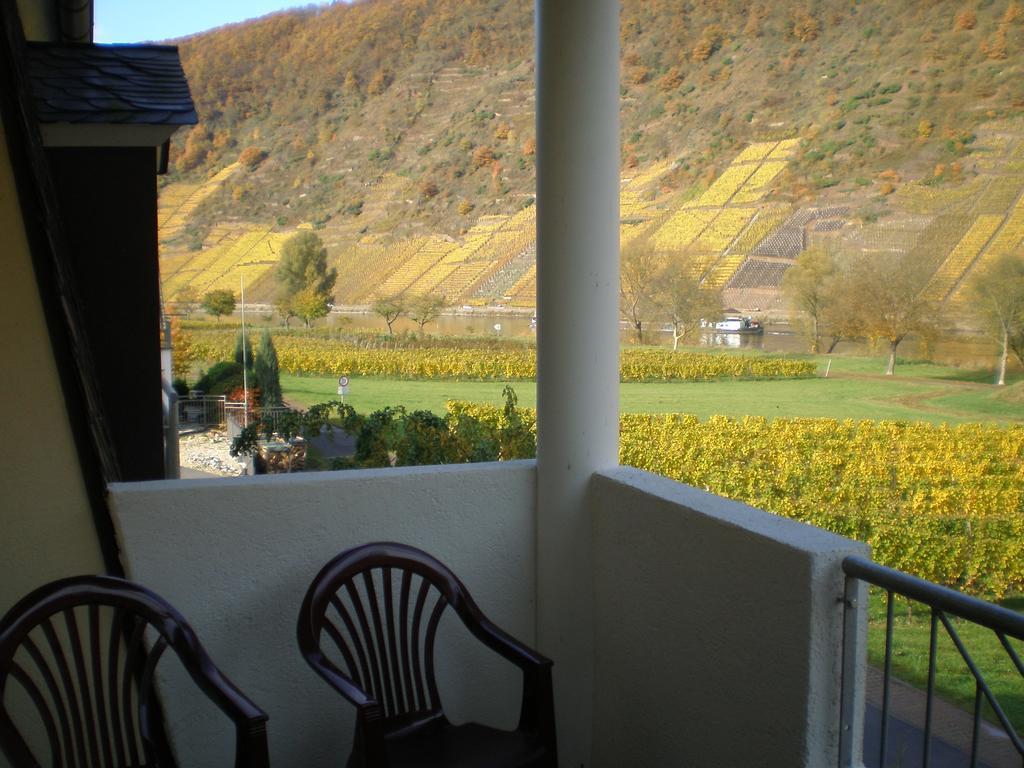 Appartamento Cafe Klering Briedern Esterno foto
